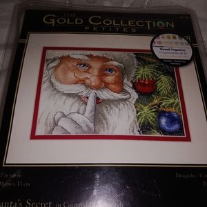 Dimensions The Gold Collection Petites Santa's Secret Christmas Cross Stitch